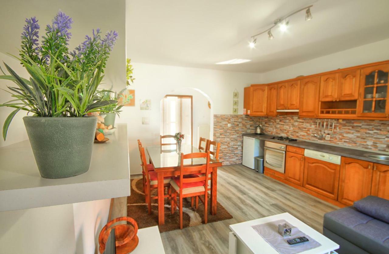 Apartman Katja Rakovica Exterior photo