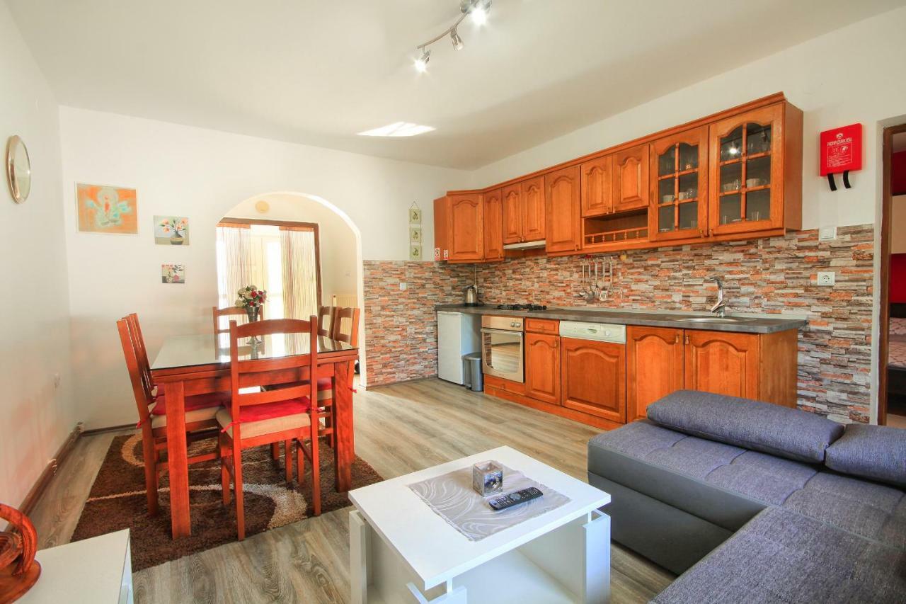 Apartman Katja Rakovica Exterior photo